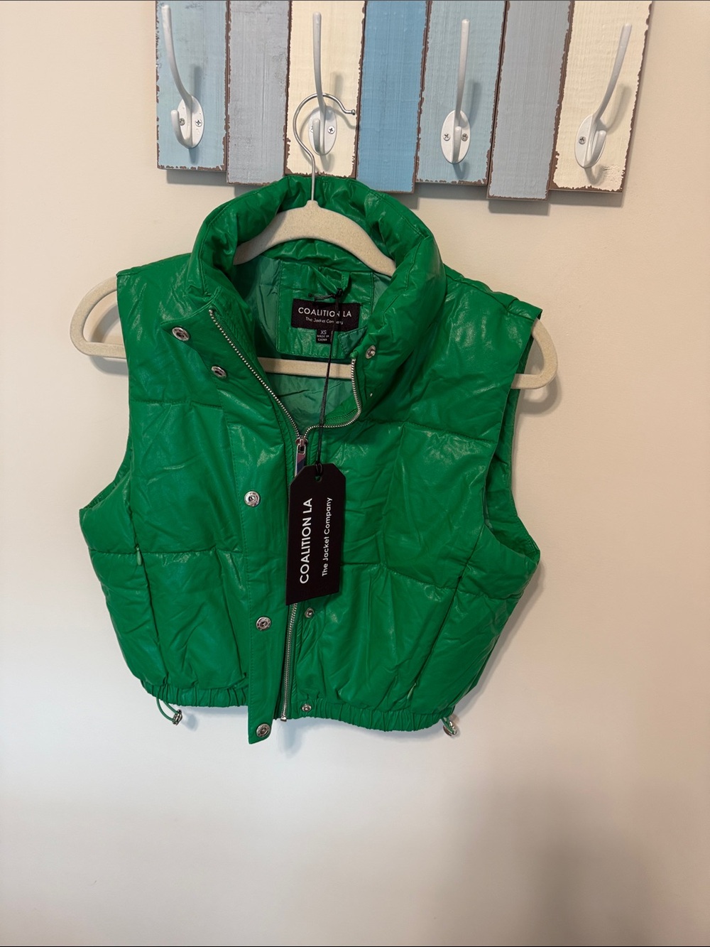 Coalition LA Women's Bright Green Vegan Cropped Puffer Vest / Size XS / NWT
